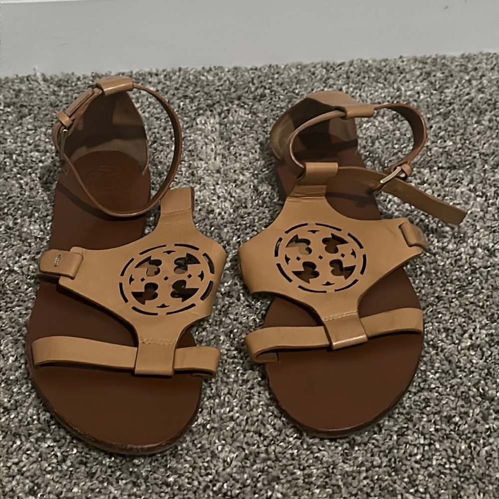 Tory Burch Gladiator Sandals Size 8